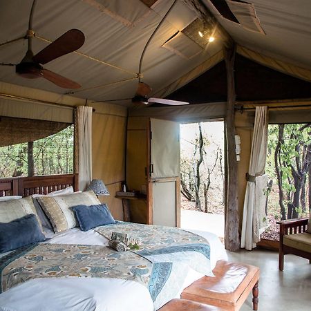 Changa Safari Camp Matusadona National Park Екстериор снимка