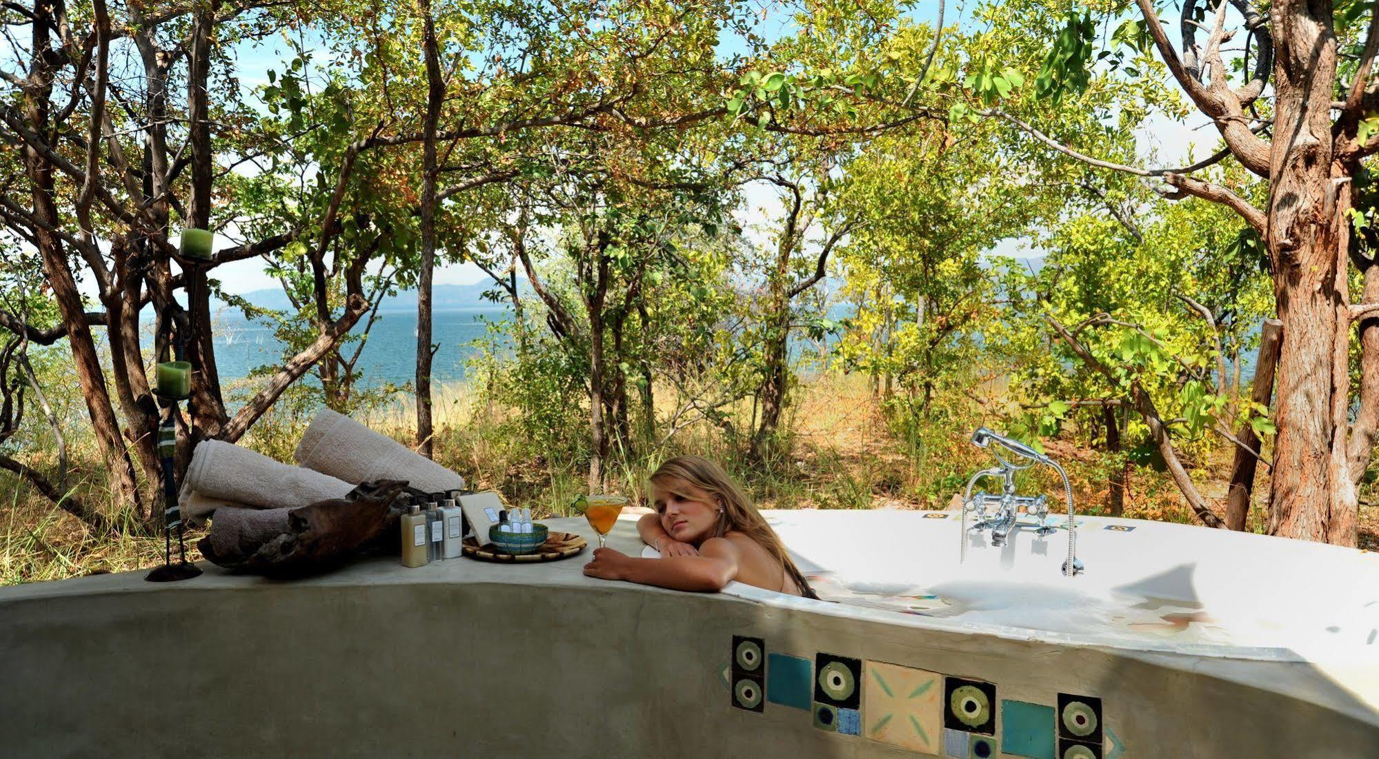 Changa Safari Camp Matusadona National Park Екстериор снимка