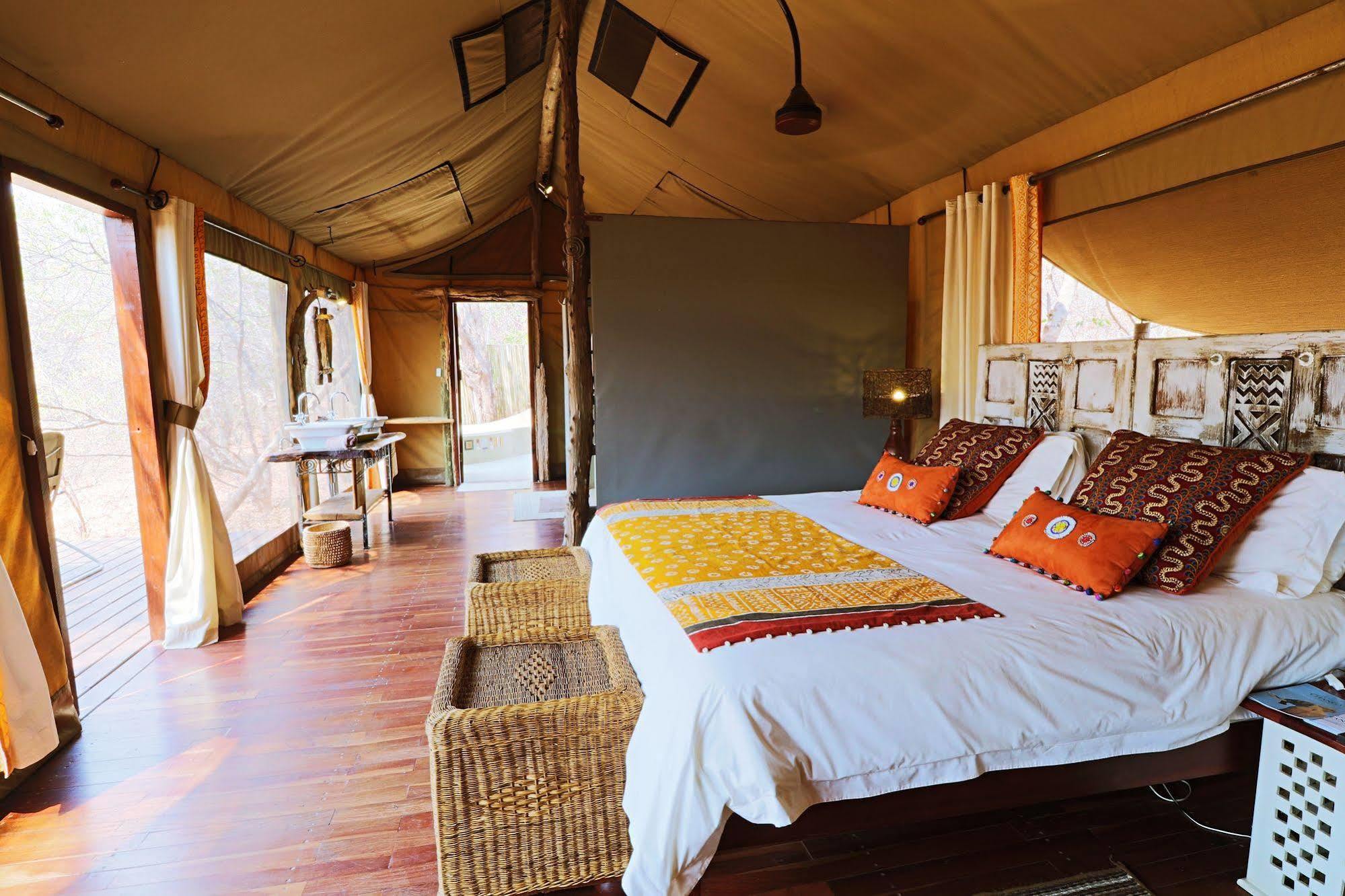 Changa Safari Camp Matusadona National Park Екстериор снимка